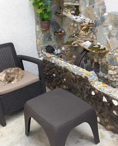 Strada Banu Mihalcea Nr. 150 *