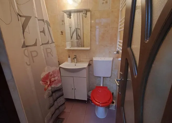 Strada Banu Mihalcea Nr. 150 * Constanţa